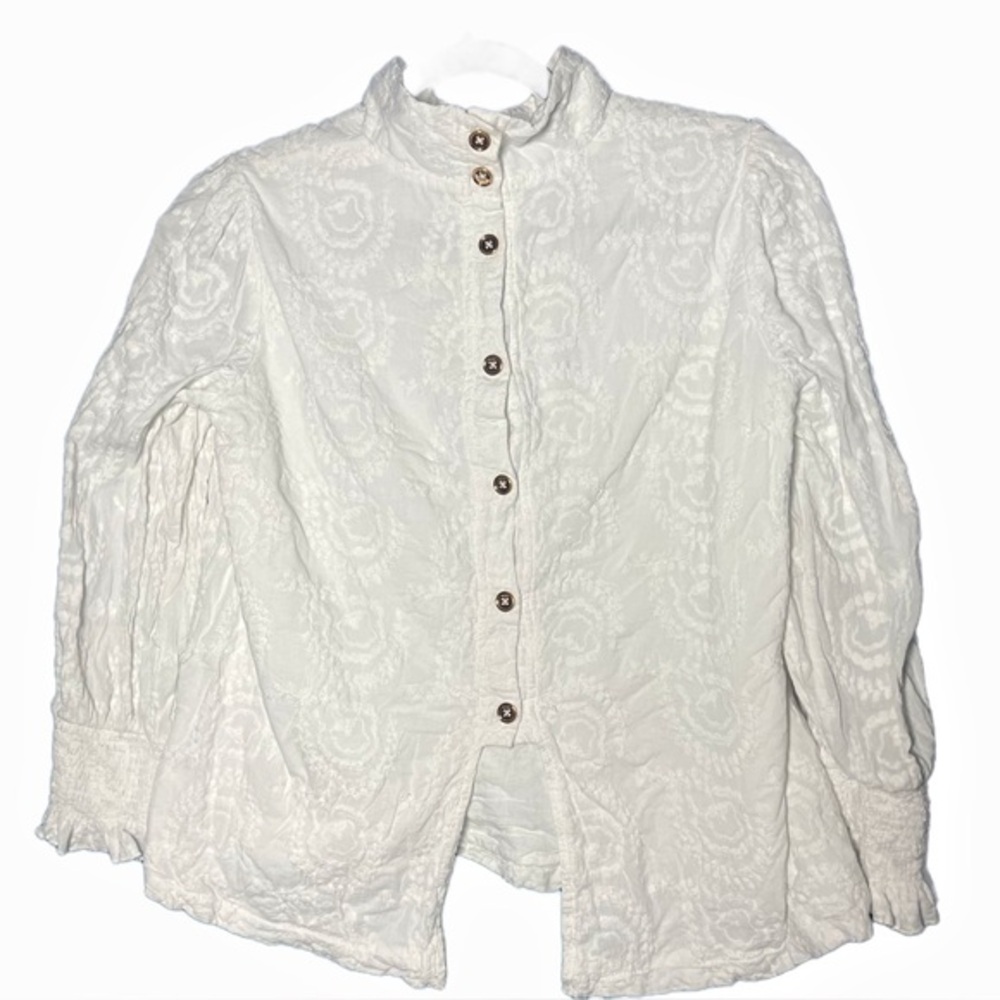 BURU embroidered creme mock neck long sleeve blouse with button back size Small
